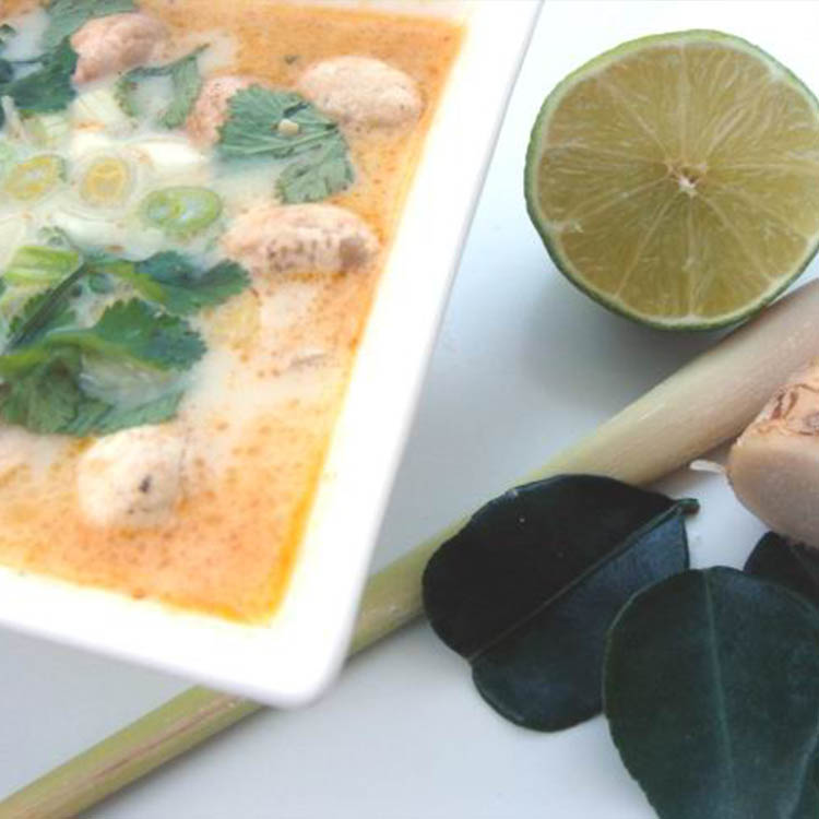 Tom Kha gai csirkeleves